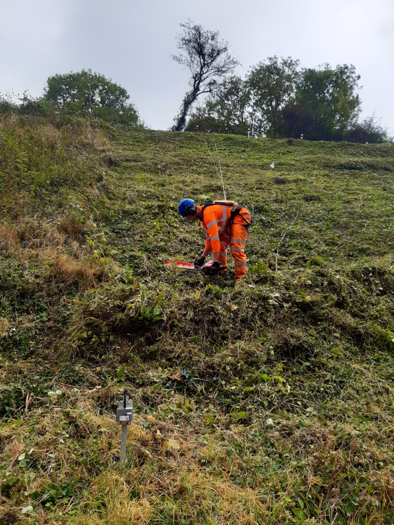 CAN team member working on devegetation