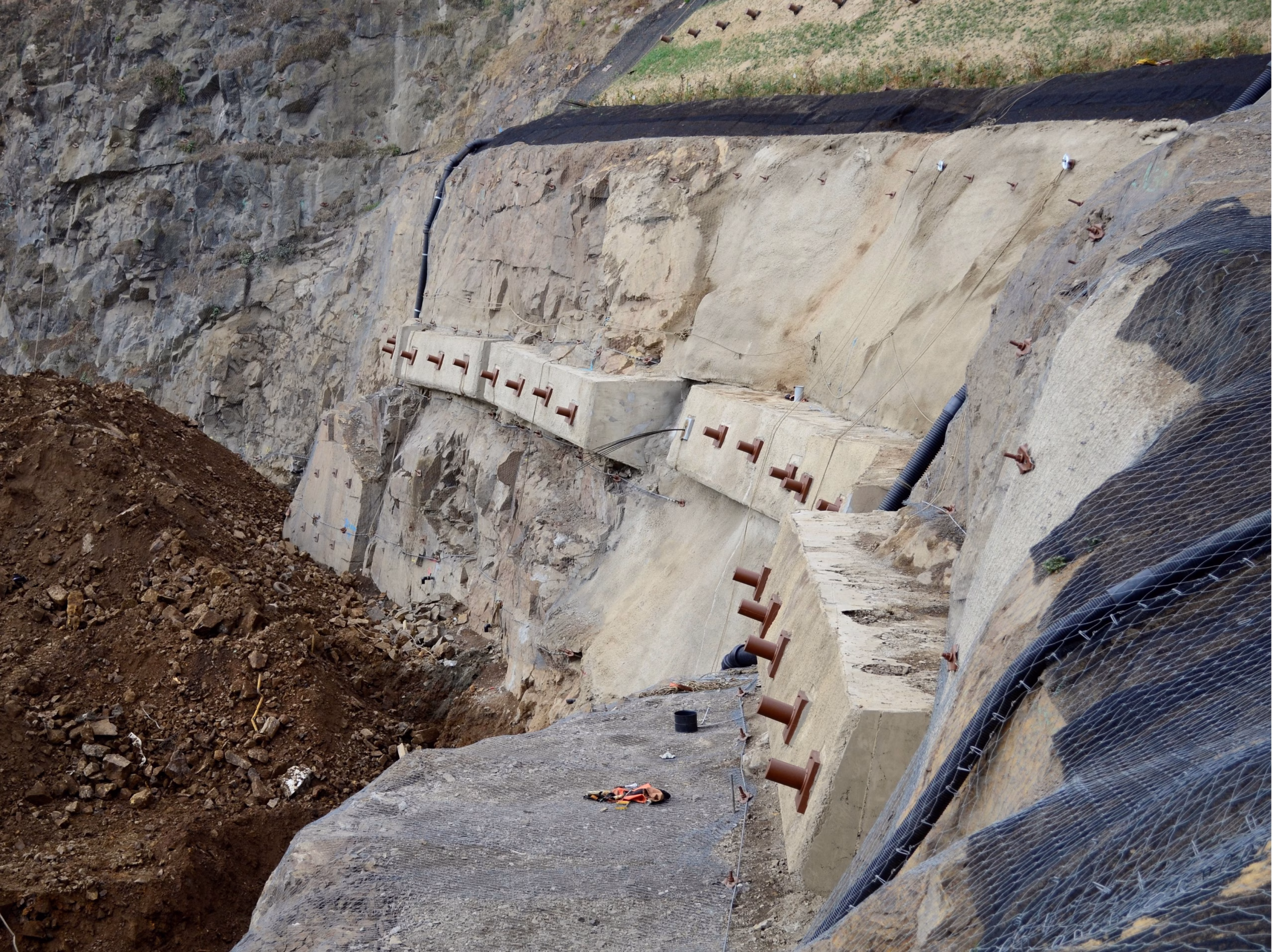 Anchors in rockface